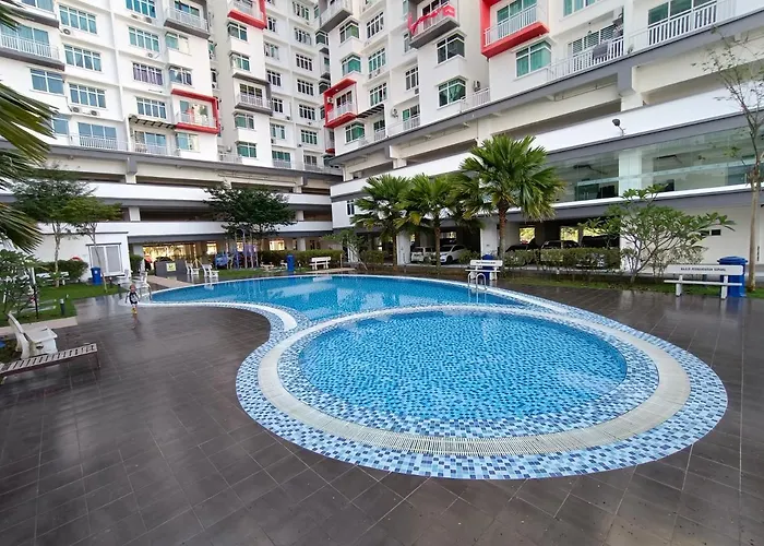 Klia Ehsan Residence Pool View 8 Pax Air-Con Suite