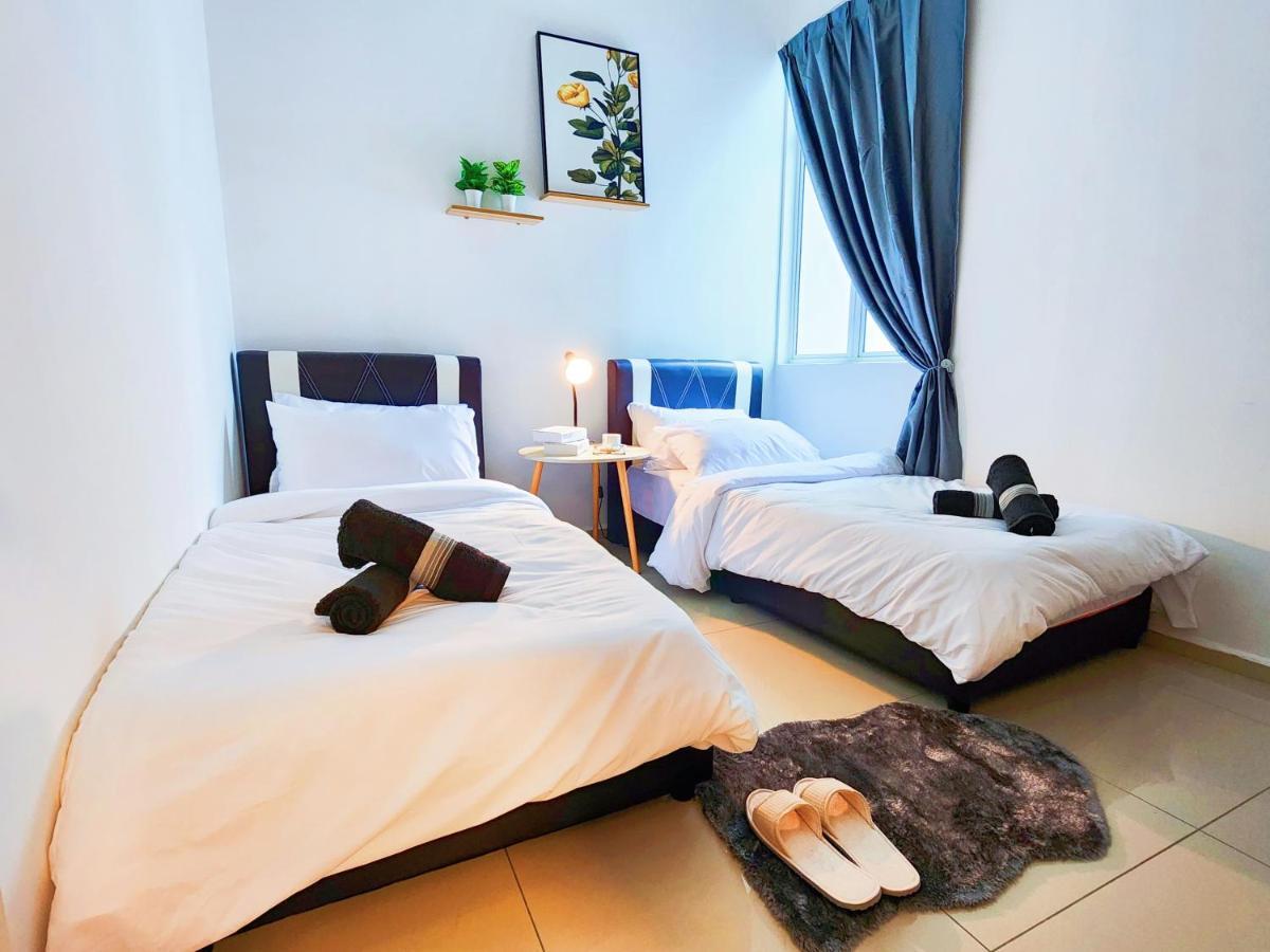 Apartment Klia Ehsan Pool View 8 Pax Air-con